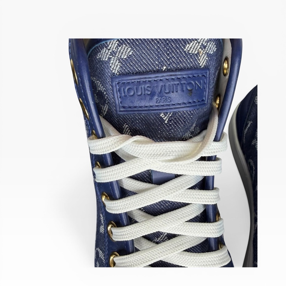Louis Vuitton Navy and White Monogram Sneakers Size 37.5 - Picture 5 of 11